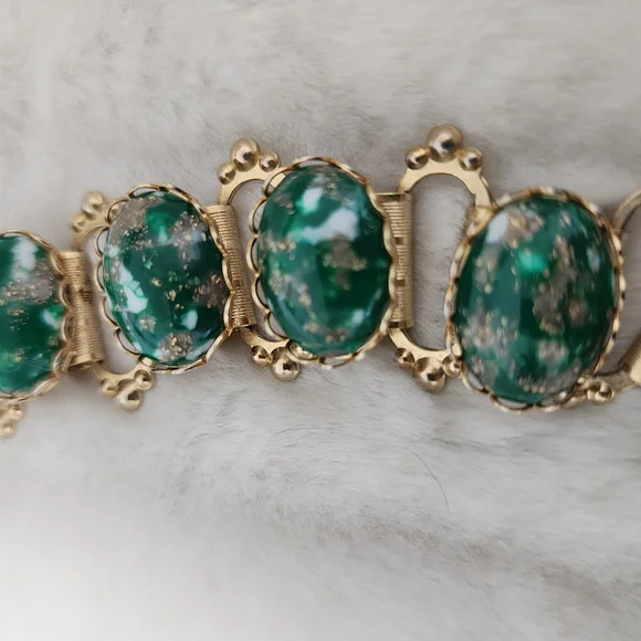 1960's Vintage Goldtone With Gren & Goldflake Cab.Belt - Picture 4 of 6